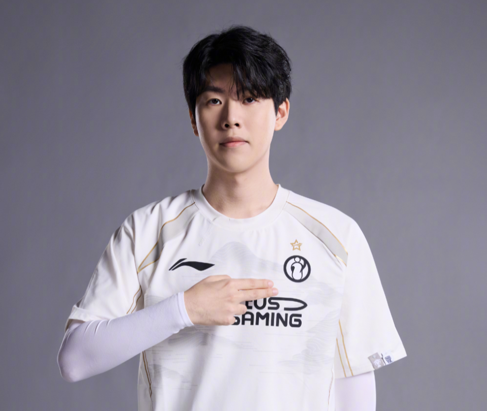 她终于用专 她终于用专